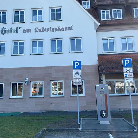 Hotel am Ludwigskanal Wendelstein Exterior foto